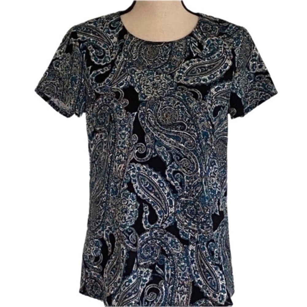BANANA REPUBLIC Factory black, white & teal paisley short sleeve top. Small. EUC